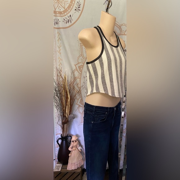 TOBI Womens XS Tank Top Cropped Knit Black Ivory Striped Round Neck Keyhole Back - Picture 5 of 8